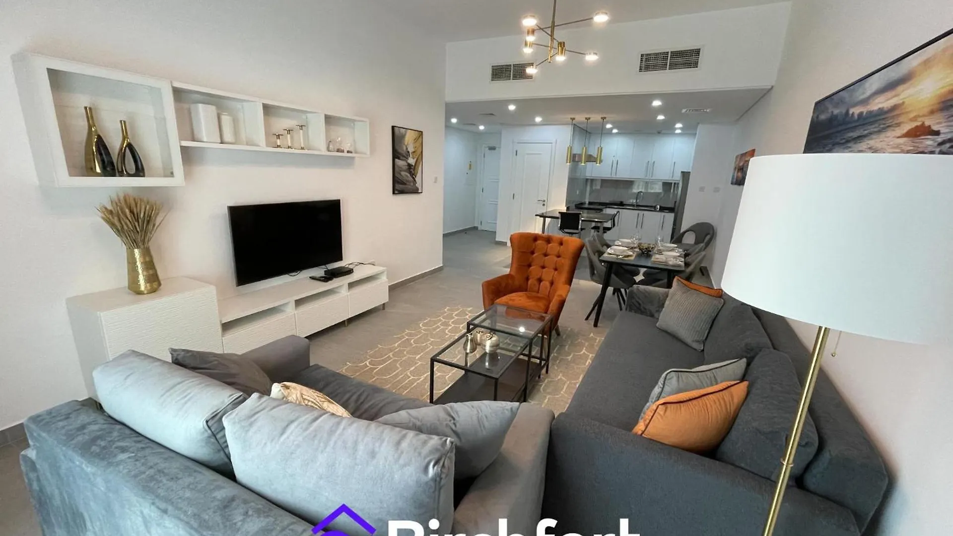 Birchfort - Newly Renovated Unique 1 Bedroom Apartment Dubai